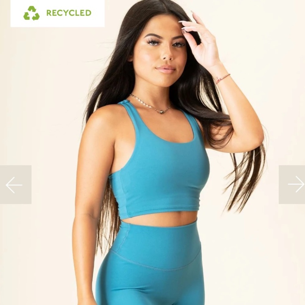⭐️NWT Paragon Fitwear Naked Racerback Crop Breeze-Size L